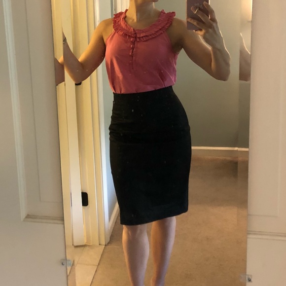 Ann Taylor Black Pencil Skirt, B22 - Picture 7 of 8